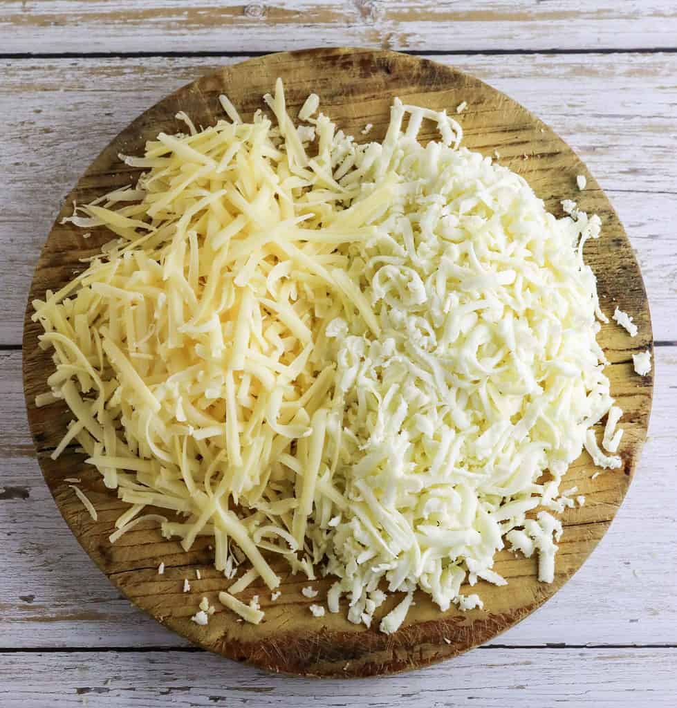 cheese for puff pastry pizza tarts