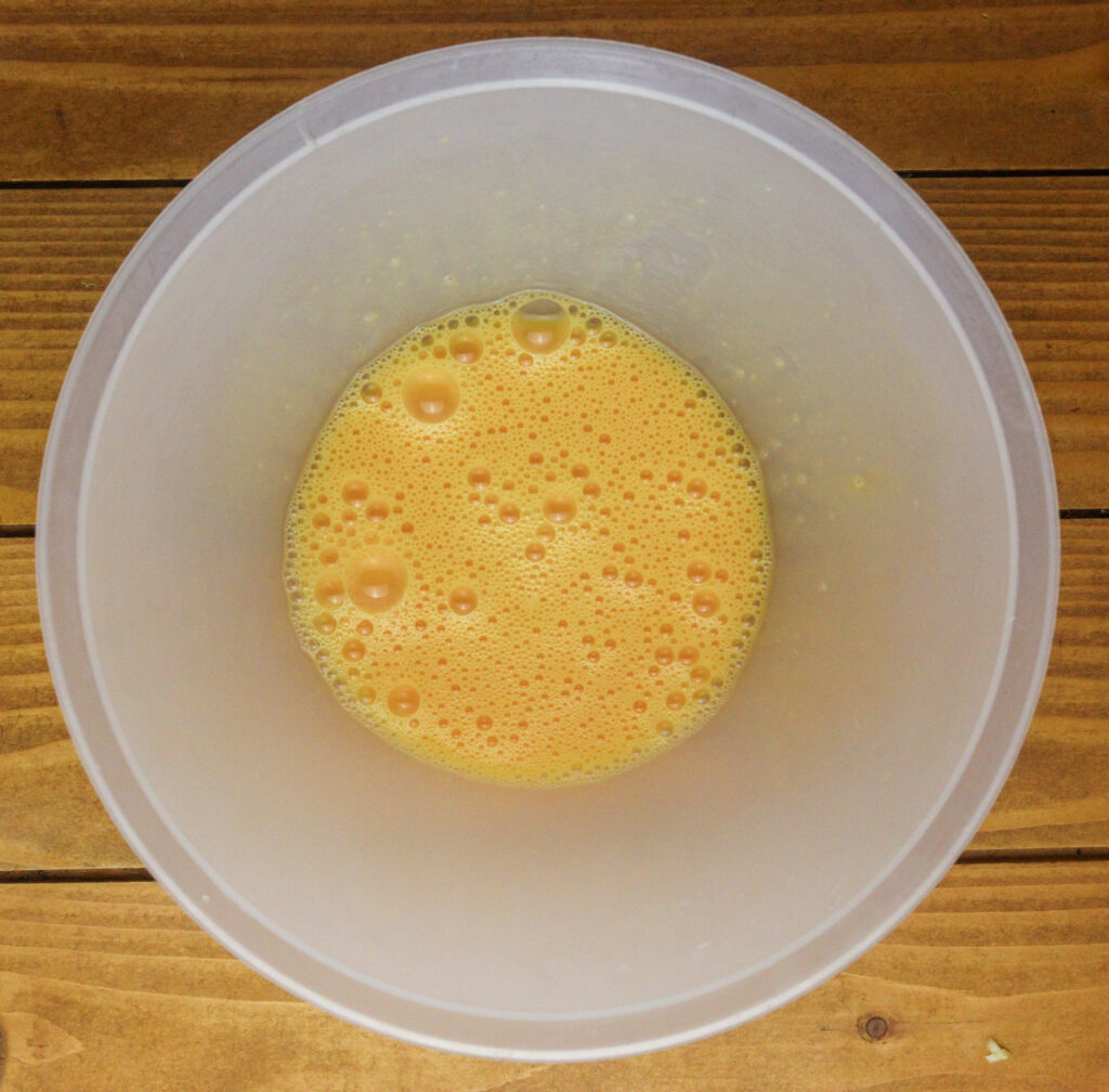 how to mix the eggs for kljukuša potato batter
