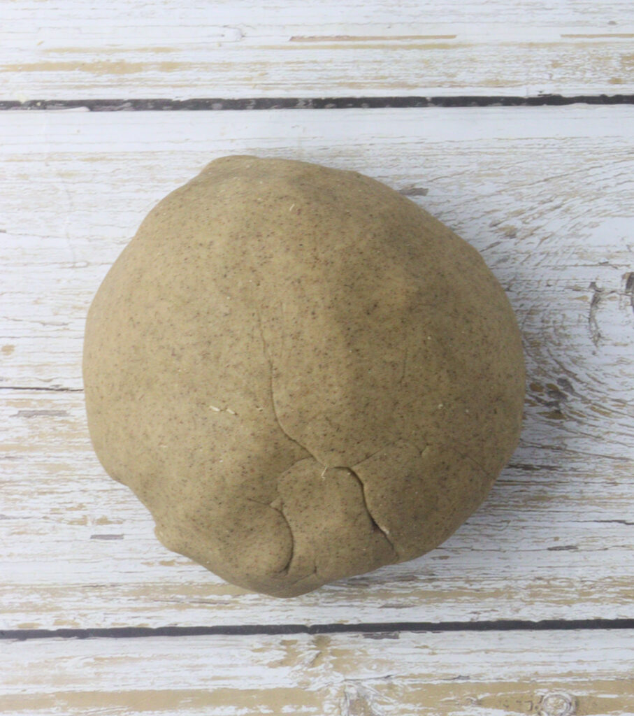 how a succesfully kneaded dough ball looks like