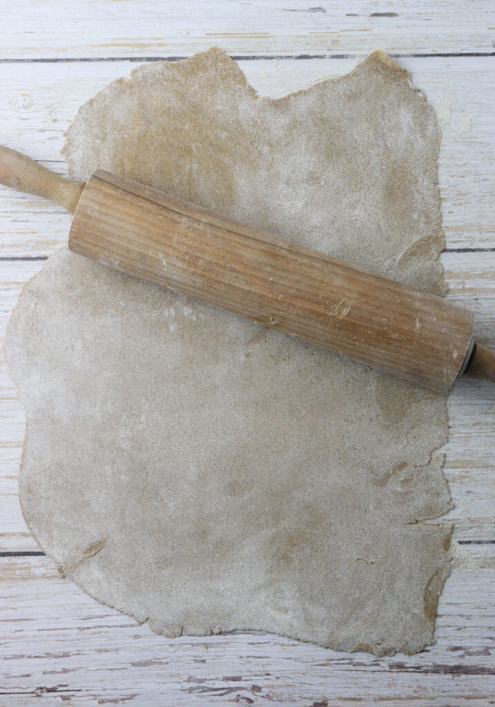 image showing how to roll out the lazanki dough